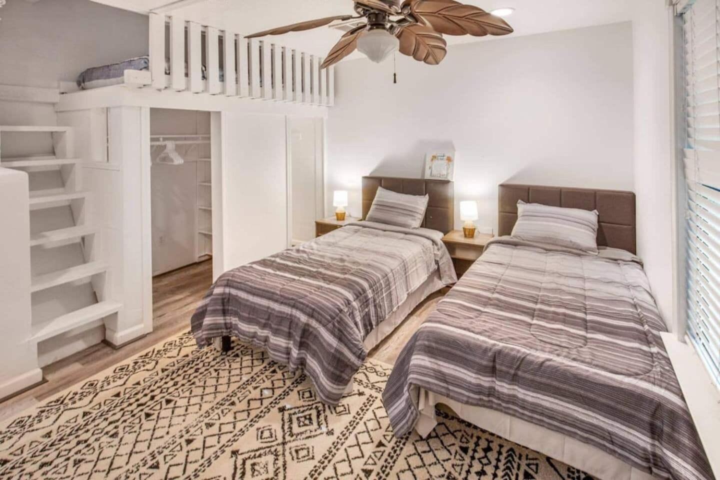 Sunmeadow Manor Retreat Villa Friendswood Exterior foto