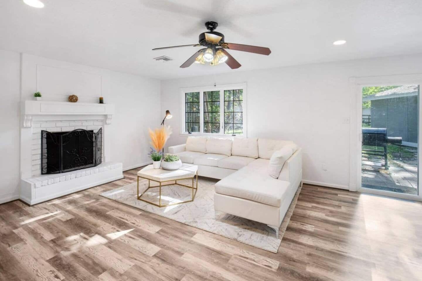 Sunmeadow Manor Retreat Villa Friendswood Exterior foto
